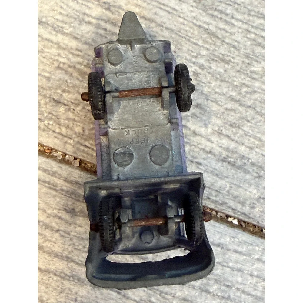 Tootsie‎ Toy Jeep Truck Purple No 64 Diecast Metal Chicago IL USA TootsieToy 60s